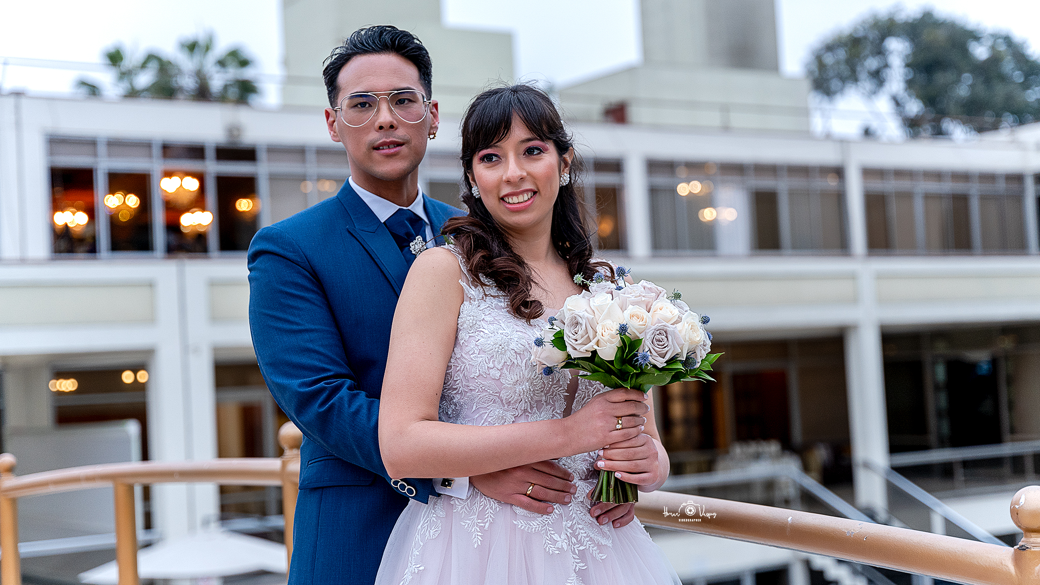 Retrato de los recién casados en la boda Bouquet